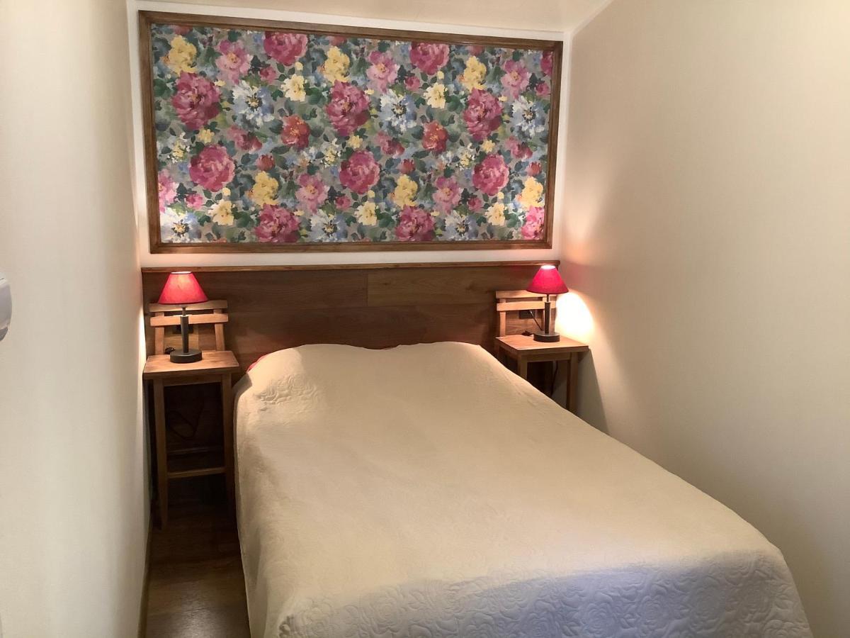 קורסארה Paerna Guesthouse & Apartments מראה חיצוני תמונה