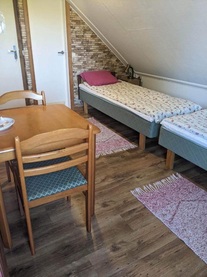 קורסארה Paerna Guesthouse & Apartments מראה חיצוני תמונה