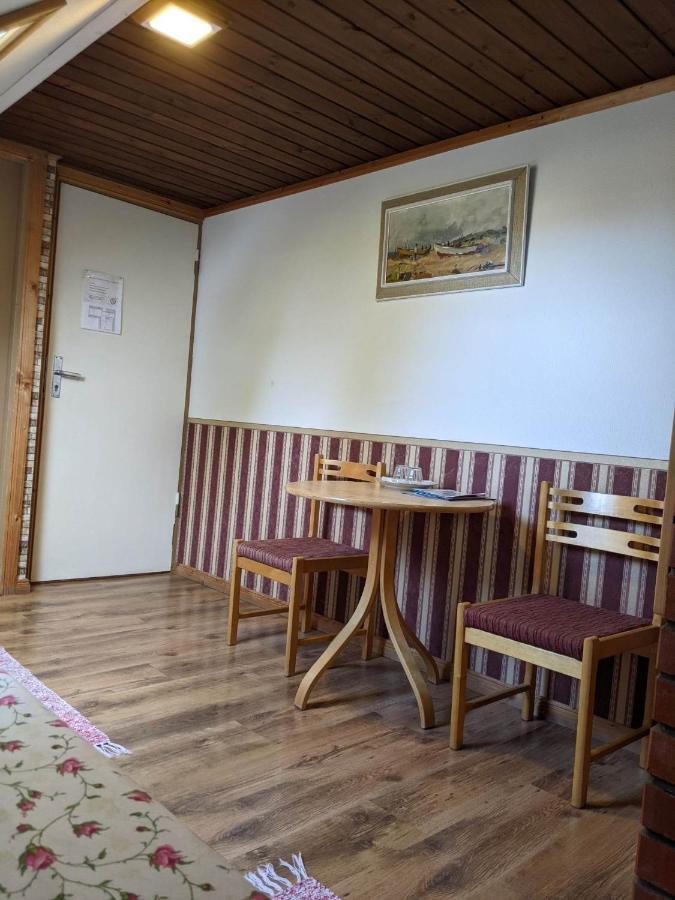 קורסארה Paerna Guesthouse & Apartments מראה חיצוני תמונה