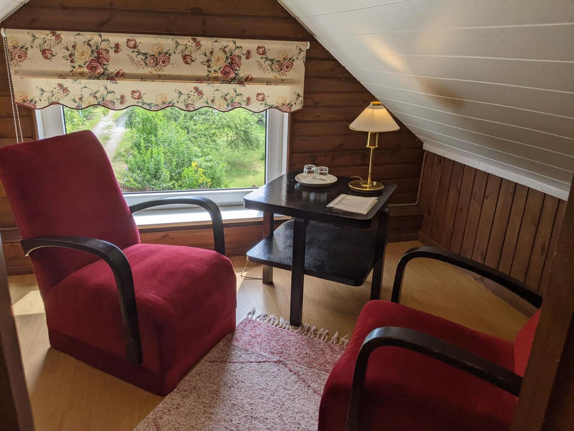 קורסארה Paerna Guesthouse & Apartments מראה חיצוני תמונה
