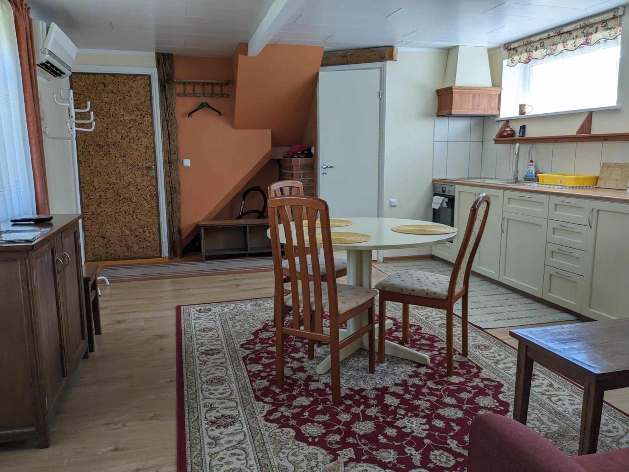 קורסארה Paerna Guesthouse & Apartments מראה חיצוני תמונה
