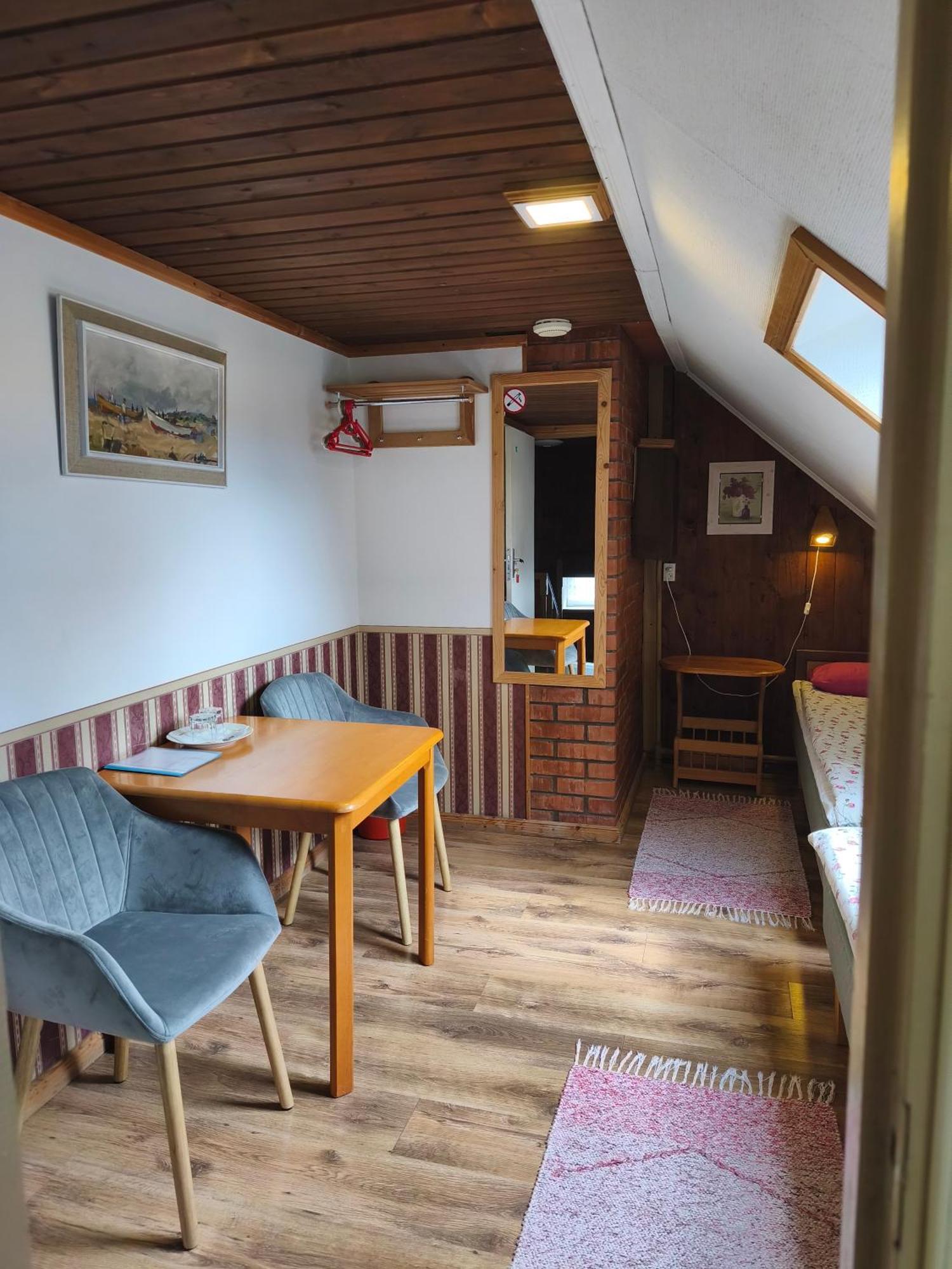 קורסארה Paerna Guesthouse & Apartments מראה חיצוני תמונה