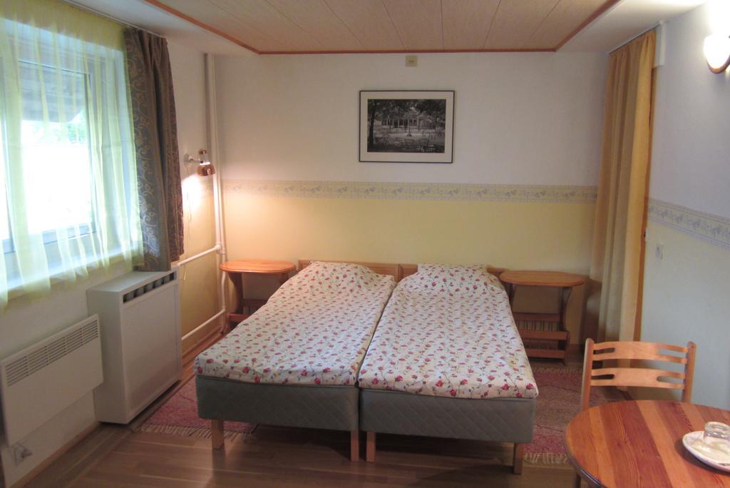 קורסארה Paerna Guesthouse & Apartments מראה חיצוני תמונה
